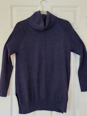 Cynthia Rowley 100% Fine Merino Wool Heathered Blue Turtle Neck Sweater Medium